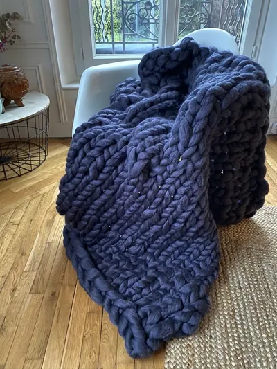 Plaid tricoté (photo de démonstration)