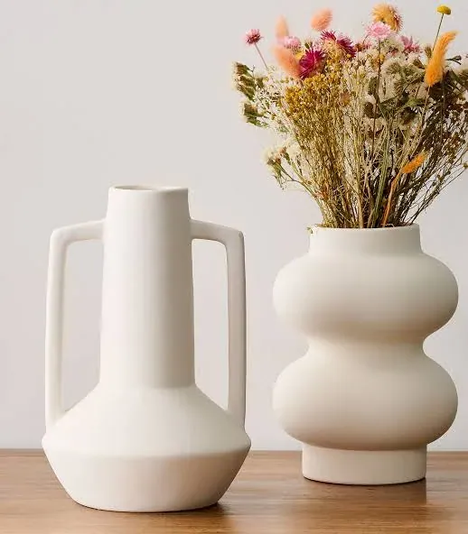 Vase en céramique (photo de démonstration)